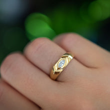 Diamond Ngao Ring